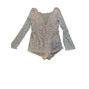 Lulu’s Sequin Long-Sleeve Romper in Champagne